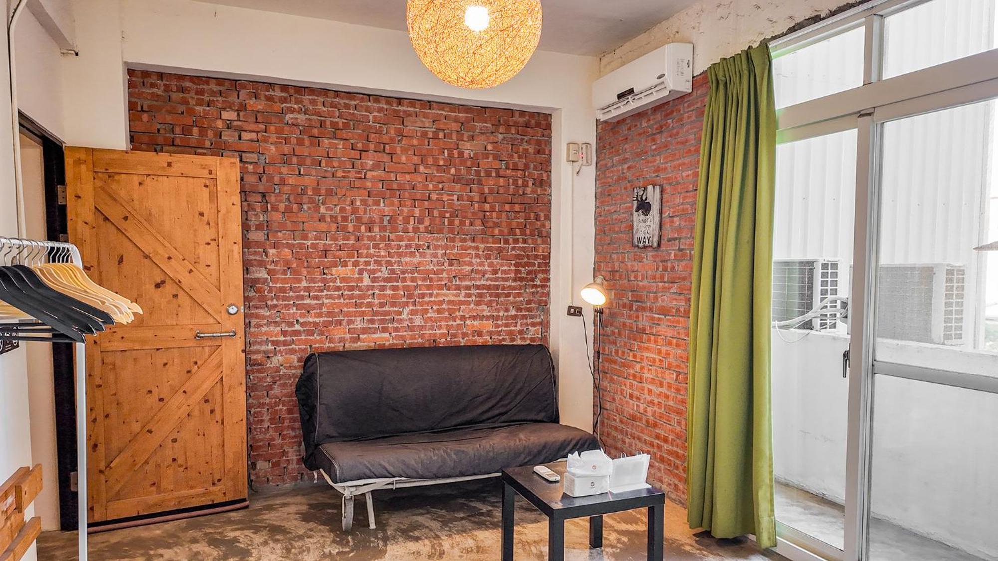 62巷背包客棧 Lane62 Hostel Longjing Exterior foto