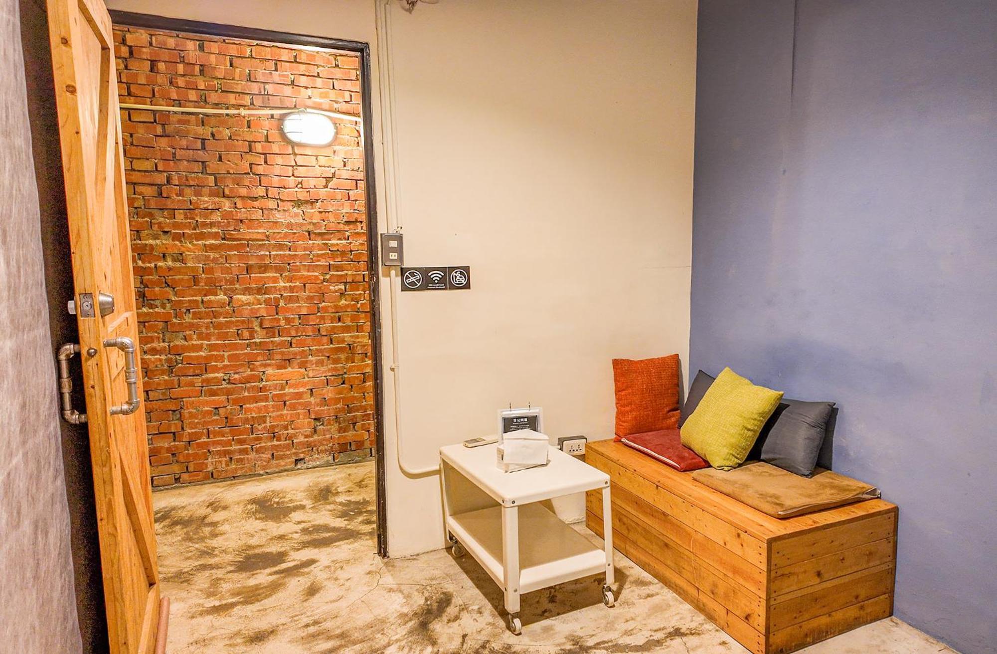 62巷背包客棧 Lane62 Hostel Longjing Exterior foto